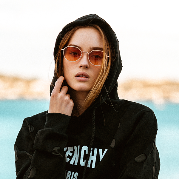 Byron - Peach